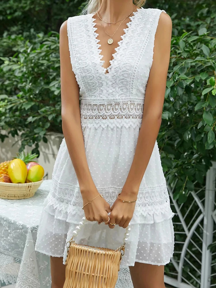 Vintage White Lace Dress - Ladyglow